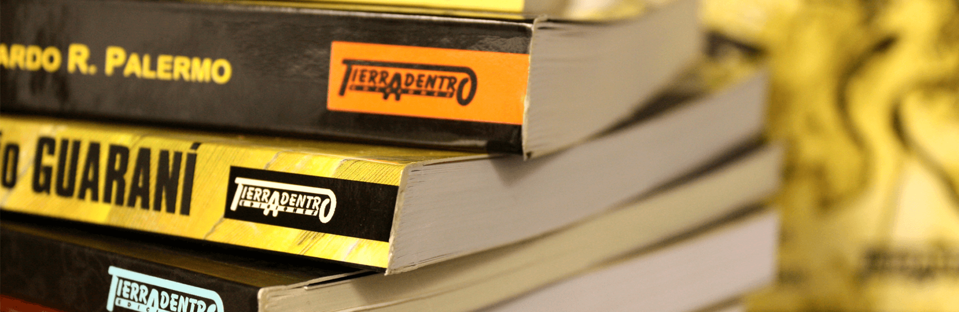 Libro con logo de Ediciones Tierradentro